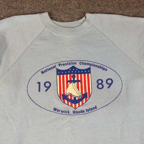 Vintage Sweatshirt Size Large Blue Warwick Rhode Island Ice Skating - Picture 2 of 8